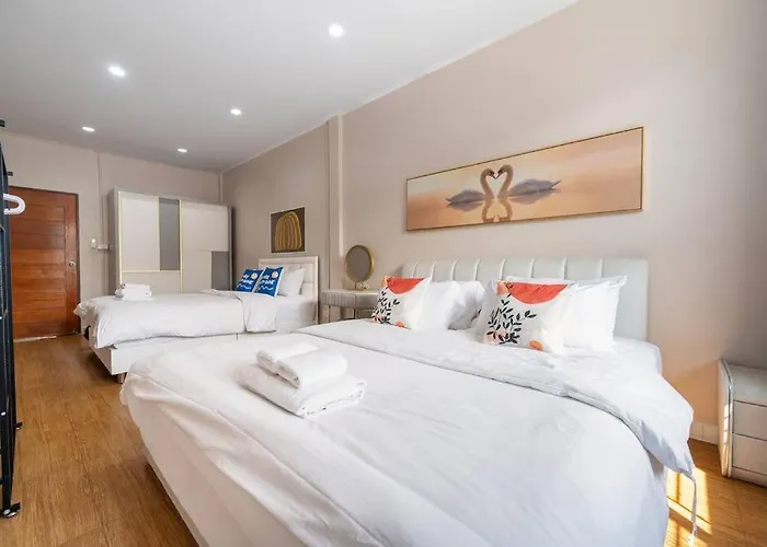 Villa Miq 142 Huai Khwang_new4br/jodd Fair Bangkok